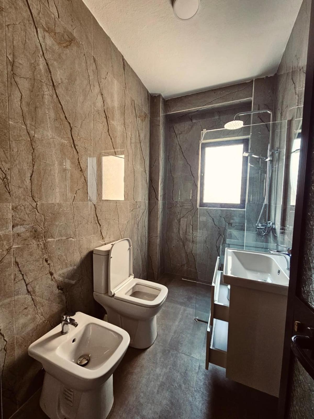 Hi5 Rooms تيرانا المظهر الخارجي الصورة