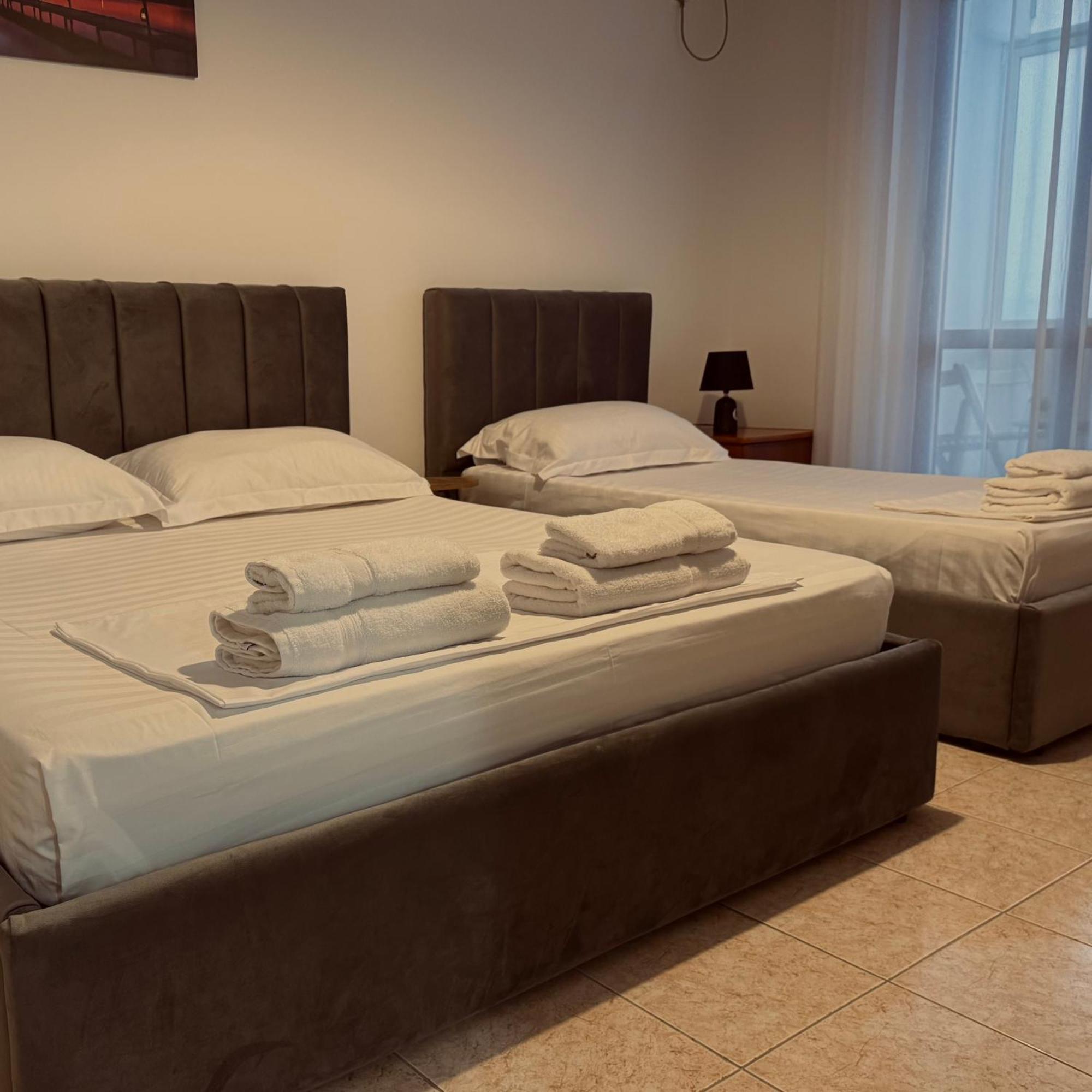 Hi5 Rooms تيرانا المظهر الخارجي الصورة